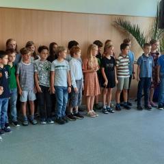 Byly předány certifikáty Cambridge YLE